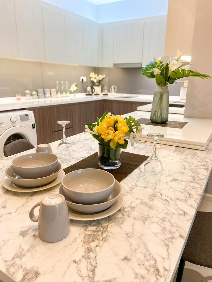 Suasana Residence By Nest Home جوهر بهرو المظهر الخارجي الصورة