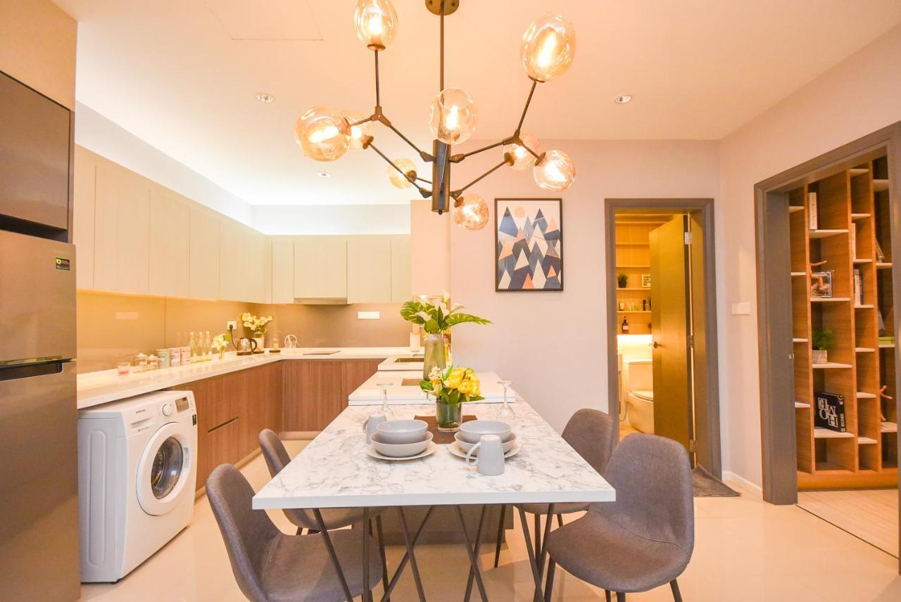 Suasana Residence By Nest Home جوهر بهرو المظهر الخارجي الصورة