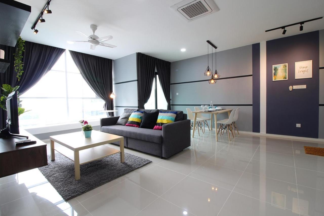 Suasana Residence By Nest Home جوهر بهرو المظهر الخارجي الصورة
