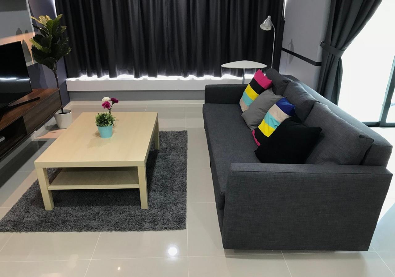 Suasana Residence By Nest Home جوهر بهرو المظهر الخارجي الصورة